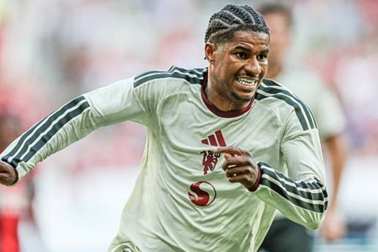Patrice Evra khuyên Marcus Rashford rũ bỏ áp lực để tái sinh tại Man United dưới thời Carrick