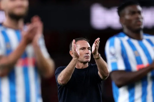 Coventry nhận thất bại 0-3 trước Arsenal: Thử thách khốc liệt ngày trở lại Ngoại hạng Anh