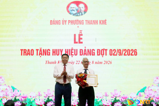 Phường Thanh Khê trao Huy hiệu Đảng cho 609 đảng viên đủ tiêu chuẩn