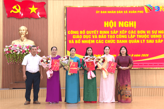Các địa phương công bố quyết định sắp xếp trường học