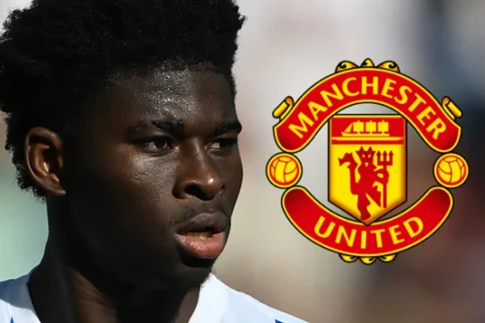 Man Utd đạt thỏa thuận chiêu mộ Carlos Baleba với tổng mức phí chuyển nhượng 70 triệu bảng