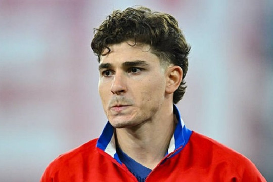 Julian Alvarez bị fan Atletico tẩy chay, Arsenal nắm cơ hội lớn chiêu mộ tiền đạo 26 tuổi