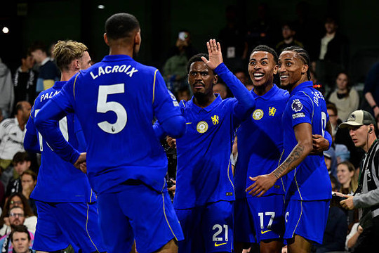 Chelsea thắng kịch tính Fulham tại Ngoại hạng Anh: Đỉnh cao tấn công và nỗi lo hàng thủ