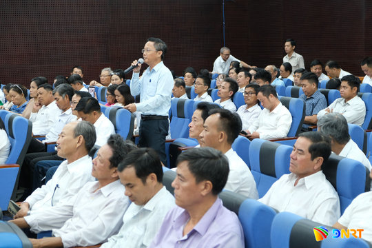 Lắng nghe tiếng nói nông dân
