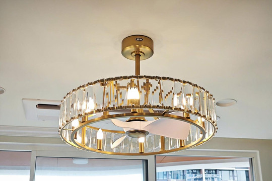 Showroom Quạt Trần Mr.Vũ Đà Nẵng: không gian nghệ thuật và giải pháp làm mát sang trọng