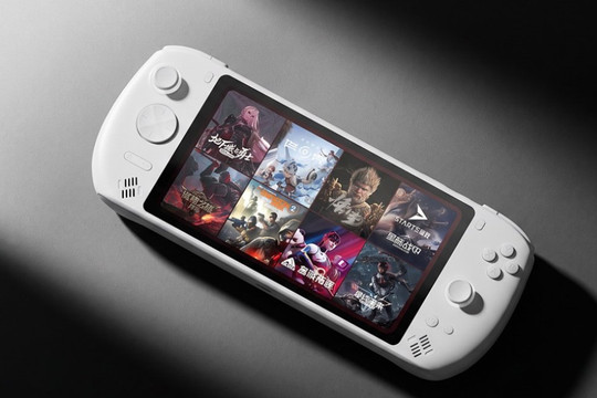Lenovo Legion C700: máy chơi game đám mây Android 16, màn 120Hz và giới hạn cần biết