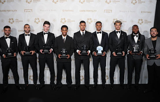 Đội hình tiêu biểu PFA Ngoại hạng Anh 2026: Arsenal áp đảo, Bruno lập kỷ lục 21 kiến tạo