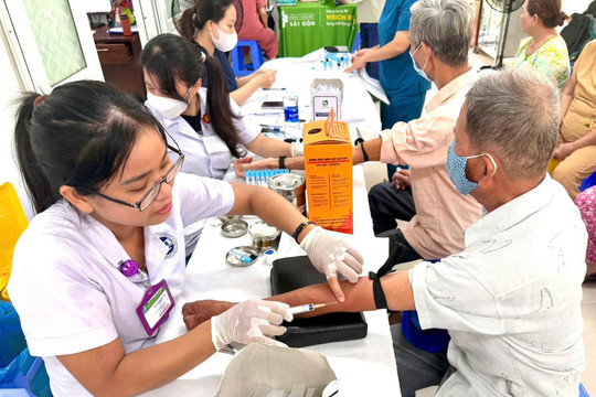 Sớm hoàn thành mục tiêu khám sức khỏe toàn dân