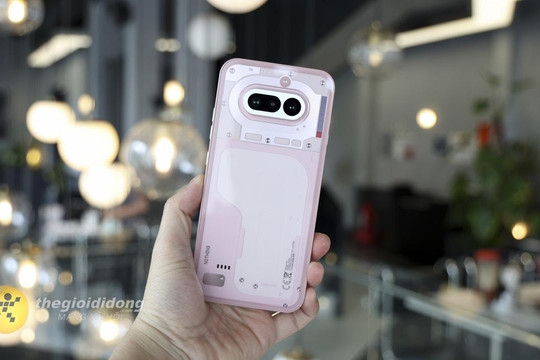 Đánh giá Nothing Phone (4a): thiết kế khác biệt, hiệu năng ổn định