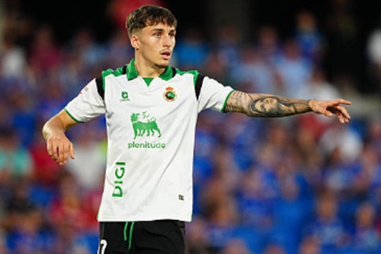 Man United nhắm Jorge Salinas: Lời giải tương lai cho hàng thủ bằng viên ngọc thô 19 tuổi