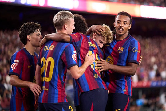 Barcelona hạ gục Athletic Bilbao 2-0: Raphinha thăng hoa và màn ra mắt đầy hứa hẹn của Rodri