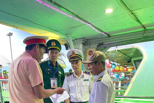 Đảm bảo an toàn tuyệt đối cho khách đi đường thủy nội địa