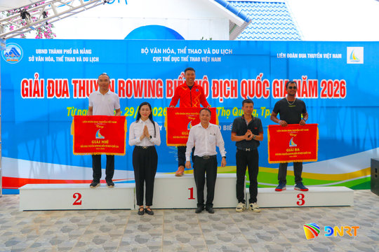 Đà Nẵng xếp Nhất toàn đoàn Giải đua thuyền Rowing biển vô địch quốc gia