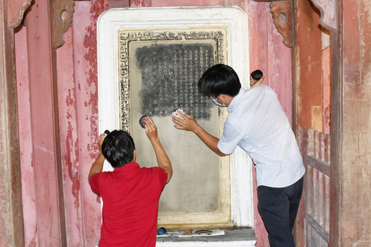 Khi dấu xưa dần phai
