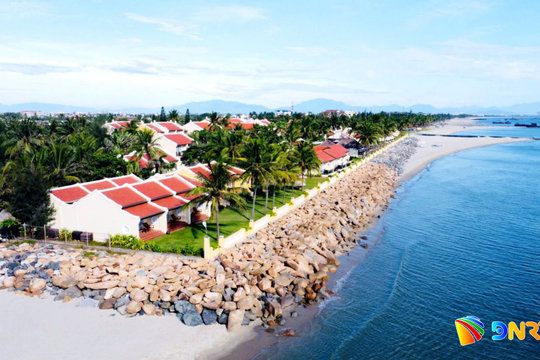 Khẩn trương triển khai các dự án chống sạt lở