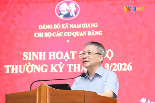 Nam Giang nâng chất lượng sinh hoạt chi bộ Đảng gắn với hiệu quả công việc