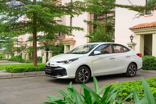 Đánh giá xe Toyota Vios 2026: Chi tiết bảng giá lăn bánh và ưu đãi 100% lệ phí trước bạ