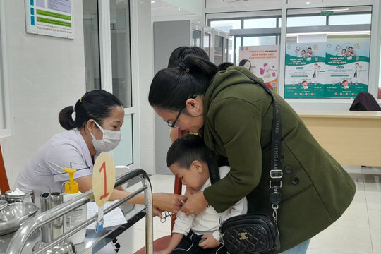 Đẩy nhanh tiến độ tiêm chủng