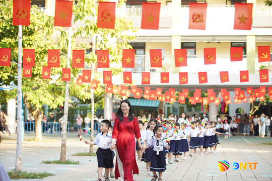 Trao yêu thương cho học sinh khó khăn ở An Hải