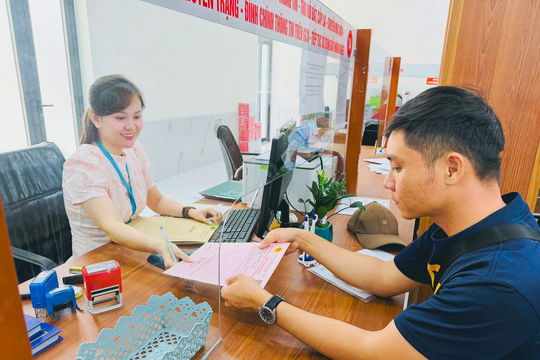 Hiệu quả từ phân quyền cấp giấy chứng nhận quyền sử dụng đất