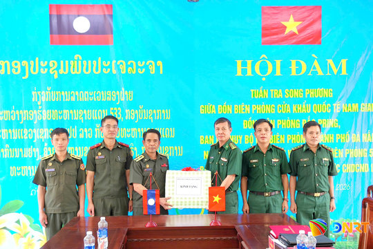 Tăng cường tuần tra song phương bảo vệ biên giới Việt Nam - Lào