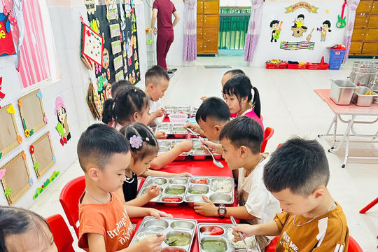 Bảo đảm an toàn, minh bạch bữa ăn bán trú