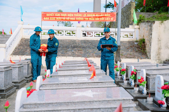 Tuổi trẻ chung tay nối những cuộc trở về