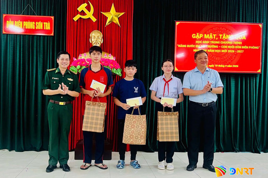 Trao hơn 20 triệu đồng quà tặng, tiếp sức học sinh khó khăn tại Đồn Biên phòng Sơn Trà