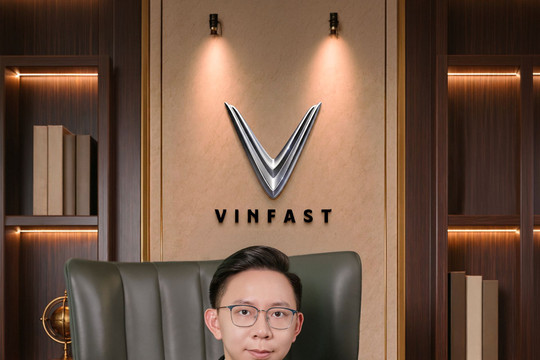 Ông Phạm Nhật Vượng và bà Phạm Thu Hương chuyển giao vai trò lãnh đạo tại Vinfast và GSM