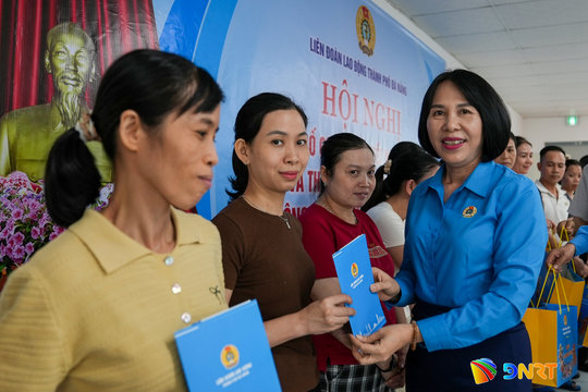 Kết nạp 206 người lao động Công ty TNHH MTV Shin Chang Vina vào Công đoàn Việt Nam