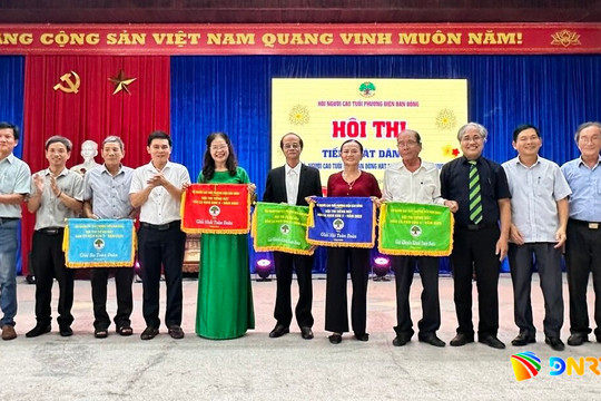 Hội thi Tiếng hát dân ca người cao tuổi phường Điện Bàn Đông: Chi hội người cao tuổi Tổ dân phố Cẩm Sa đoạt giải Nhất