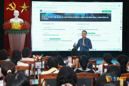 Hơn 120 nữ tiểu thương phường Thanh Khê học bán hàng bằng công cụ số