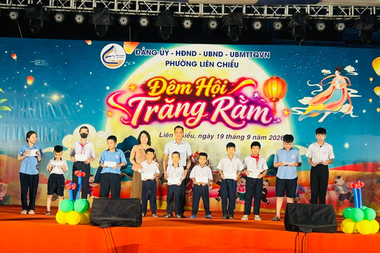 Phường Liên Chiểu tặng 400 suất quà Trung thu cho trẻ em có hoàn cảnh khó khăn