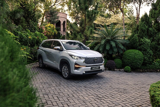 Toyota Innova Cross 2026: Đánh giá chi tiết ba phiên bản kèm giá lăn bánh và ưu đãi mới