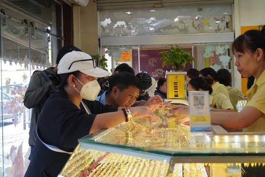 Giá vàng hôm nay 21/9/2026: Vàng miếng SJC, nhẫn trơn 9999 BTMC và vàng thế giới