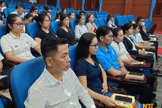 Phường Thanh Khê khai giảng lớp bồi dưỡng lý luận chính trị cho 160 đảng viên mới