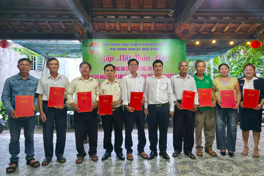 Kiện toàn tổ chức hội nông dân ở cơ sở