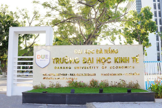 Thông báo tuyển dụng