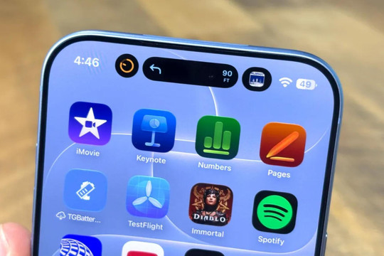 Dynamic Island thu gọn trên iPhone 18 Pro