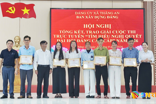 Thăng An trao giải cuộc thi trực tuyến tìm hiểu nghị quyết đại hội Đảng các cấp