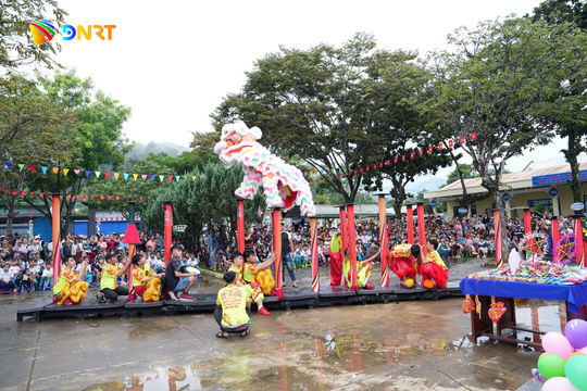 Trung thu ấm áp nơi biên cương Đà Nẵng