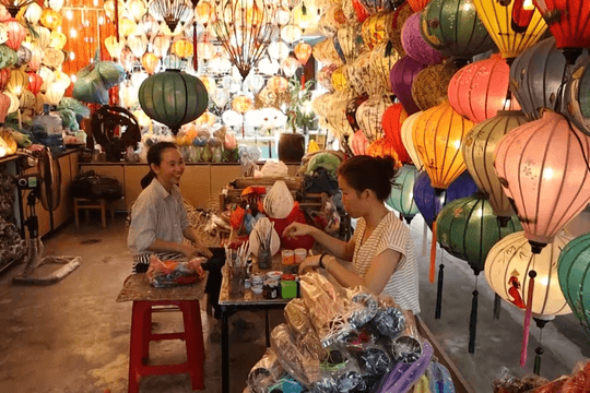 [VIDEO] - Lồng đèn Hội An - ánh sáng nghề xưa