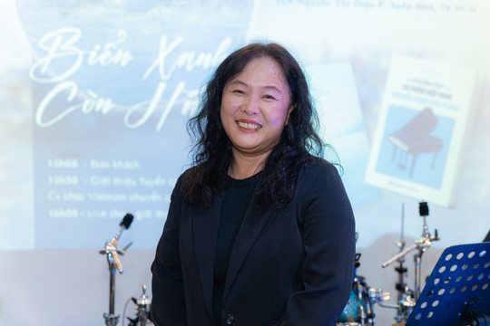 Khi dương cầm gặp thi ca