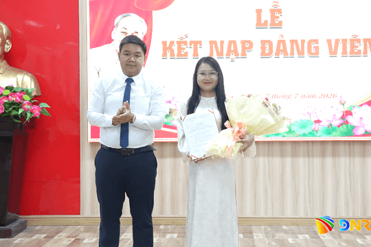 9 tháng, Đảng bộ xã Trà Tập kết nạp mới 17 đảng viên