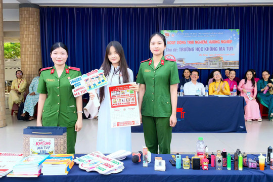 Xây dựng “lá chắn” ma túy trong học đường