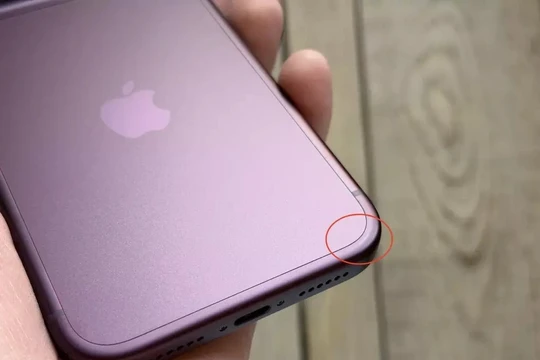 Bộ đôi iPhone 18 Pro và 18 Pro Max dính lỗi bong tróc và phai màu sơn sau ba tuần mở bán