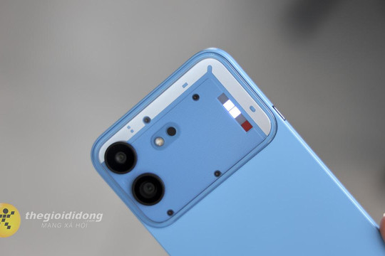 Đánh giá Nothing Phone (4b): Phần mềm mượt, pin tốt, trải nghiệm dùng ổn định