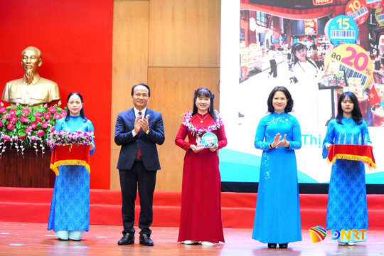 Đà Nẵng tôn vinh 50 gương phụ nữ làm kinh tế giỏi