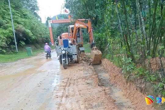 Mưa lũ không gây tắc giao thông trên các tuyến đường bộ