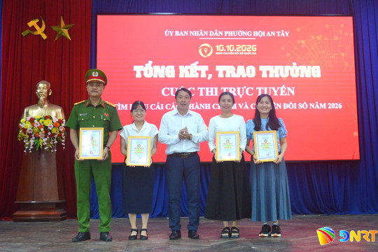 Phường Hội An Tây ra mắt mô hình "Người dân không phải nhớ thủ tục"